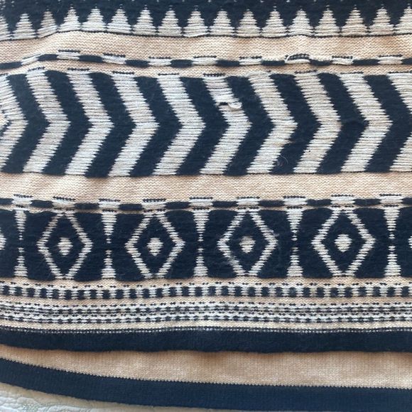 &Merci Size L Aztec Sweater - Picture 6 of 13